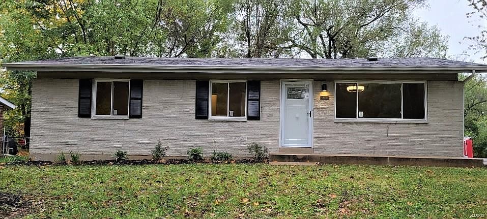 1st image of 1198 Soria St
