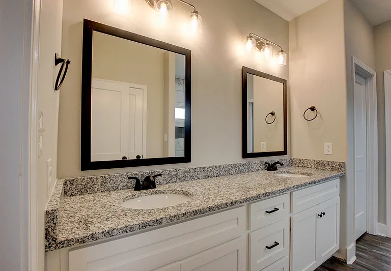 128 Riverbend Dr — Photo 54