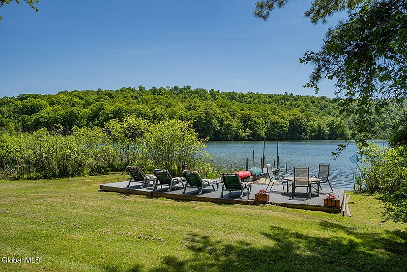5th image of 568 Scotts Lake Road