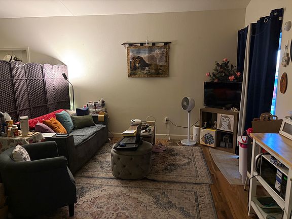 2nd image of 6911 Creamery Ln #2
