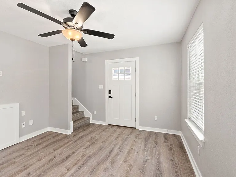 20 Tate Lane — Photo 9