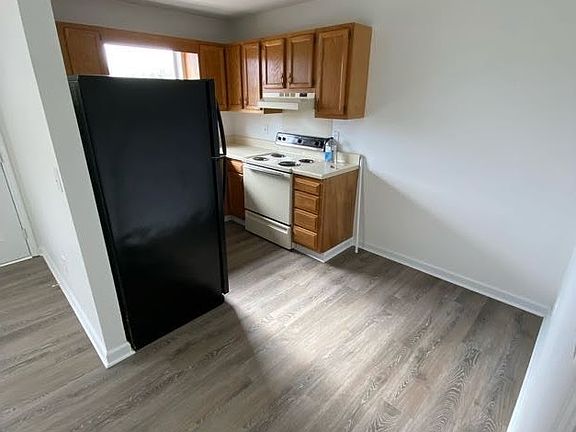 3rd image of 714 N North St APT 17