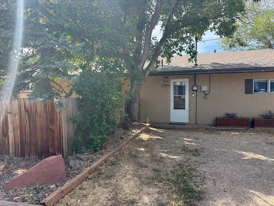 710 W Jefferson Ave