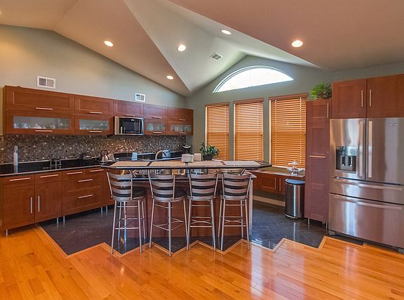 2nd image of 2609 N 73rd Ct