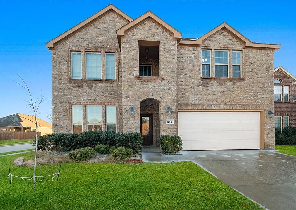 1st image of 848 Lake Woodland Dr