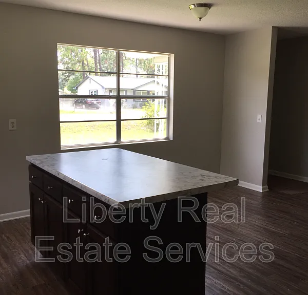 638 Fleming Rd — Photo 12