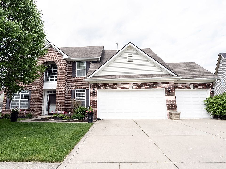1st image of 8748 N Autumnview Dr