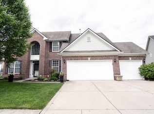 8748 N Autumnview Dr, McCordsville, IN 46055
