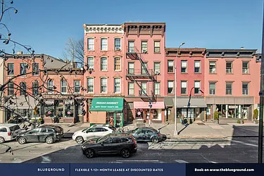 Rented by The Blueground