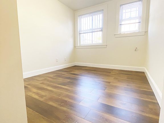 5th image of 524 Faxon Ave