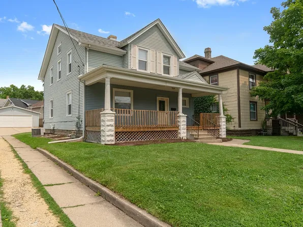 2022 Charles St, Rockford, IL 61104
