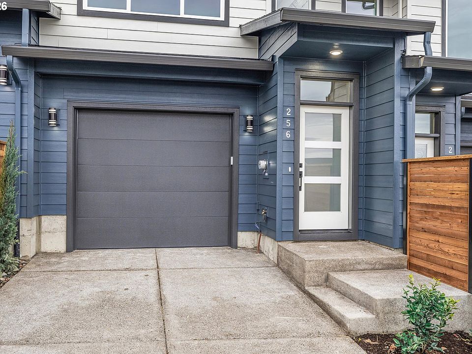 1st image of 256 NW Mawrcrest Ave