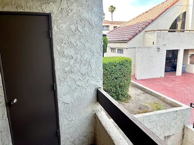 600 W 3rd St #B216 — Photo 14