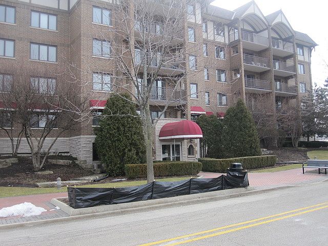 1st image of 15 S Pine St APT 309A