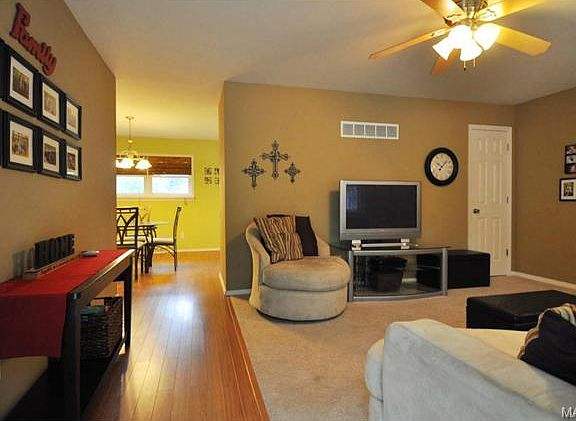3rd image of 2460 Flamingo Dr