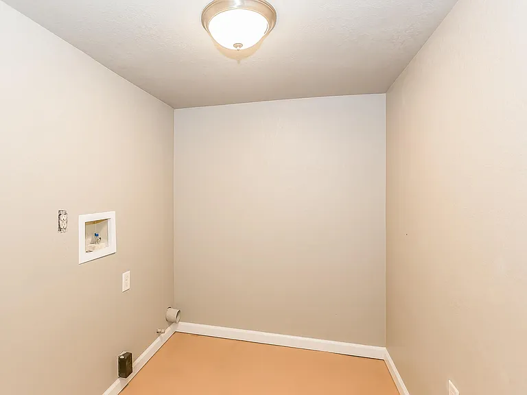 5800 N Belton Ave — Photo 31