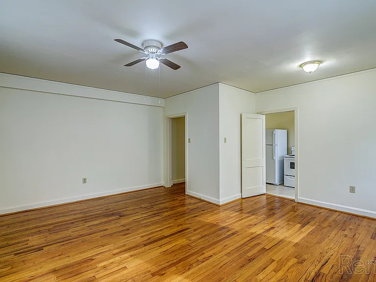 The Raleigh Apartments — Photo 7
