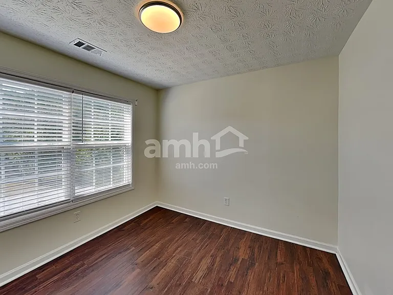 1307 Bramlett Forest Ct — Photo 15