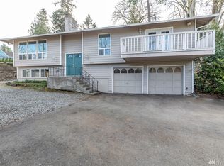 2212 Dogwood St NE, Tacoma, WA 98422