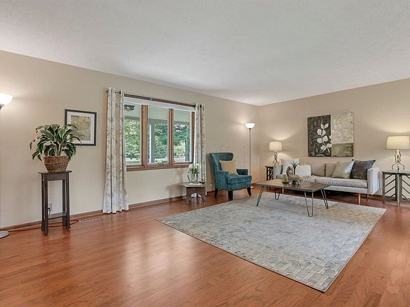 5th image of 5611 Wilcox Rd