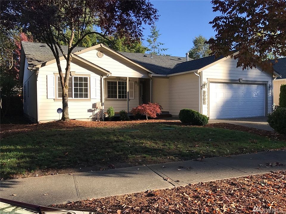 1st image of 8704 Christa Dr NE