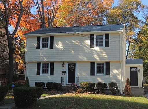 1st image of 109 Nichols St