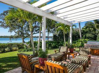 330 Shores Dr, Indian River Shores, FL 32963