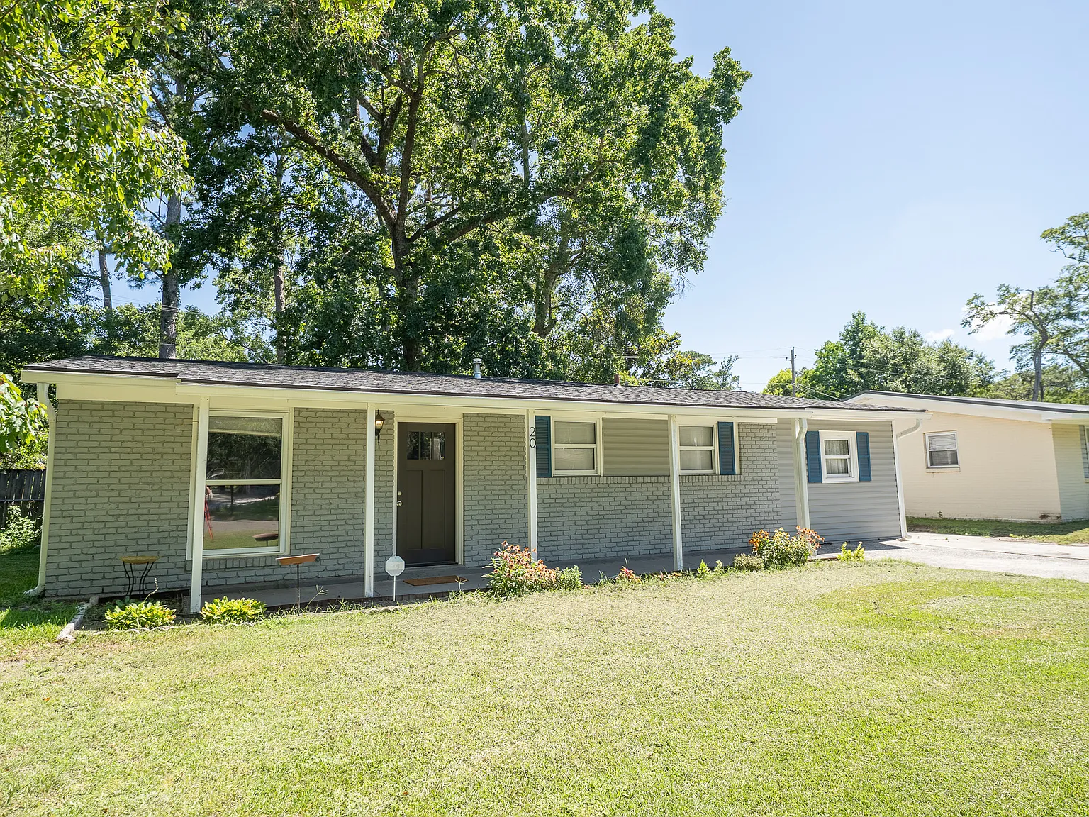 3 bed, 1363 sqft, $2,000 — Photo 3