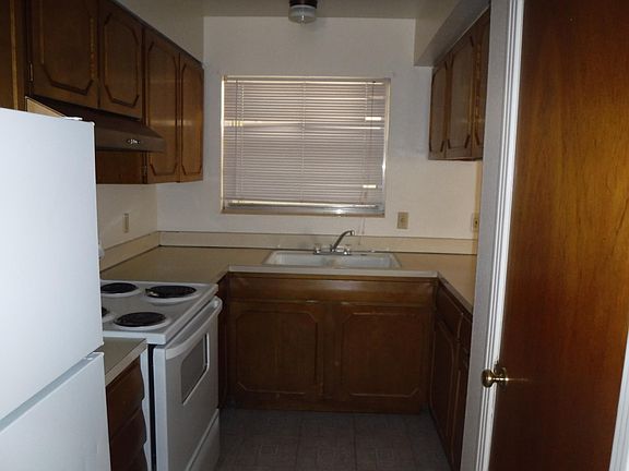5th image of 2605 W Alameda St