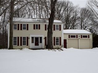 626 Fairmont Dr, Webster, NY 14580