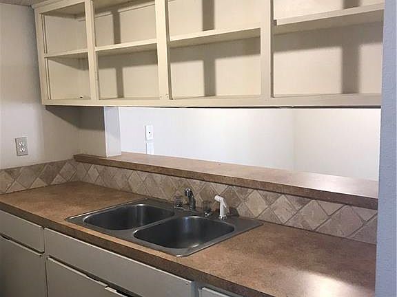 4th image of 4709 Harmon Ave APT 319