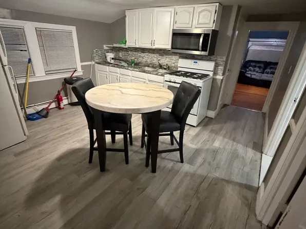 33 Montrose St, Providence, RI