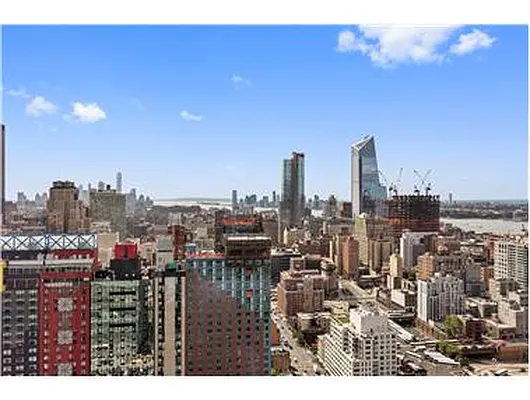 Rented by Douglas Elliman | media 2