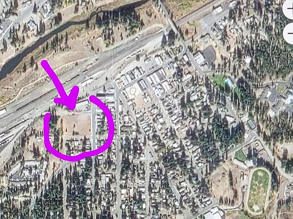 4th image of 260 Main St