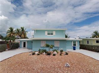 470 10th St, Key Colony Beach, FL 33051