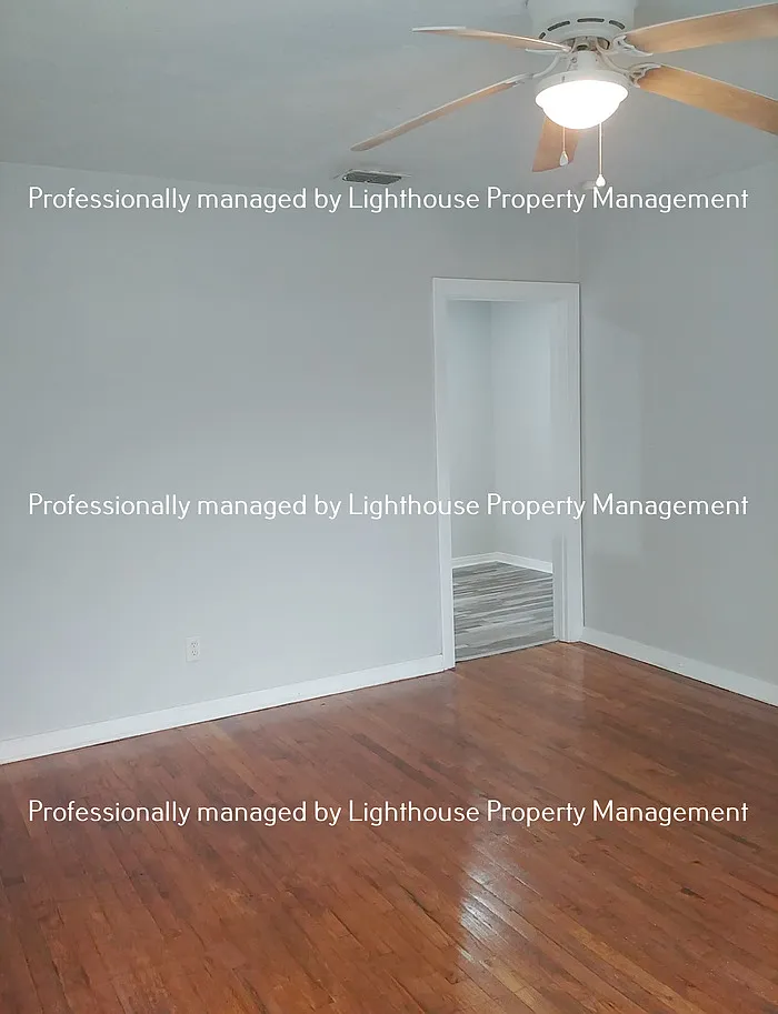 1 bed, 1.0 bath, 700 sqft, $1,050 — Photo 4