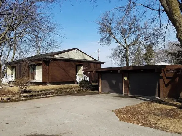 405 Lake St, Webb, IA 51366
