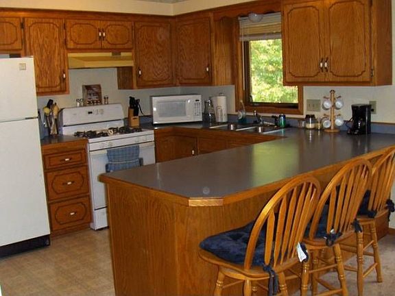 Kitchen - Lots of Light