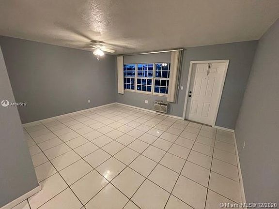 5th image of 1451 NE 170th St APT 210A
