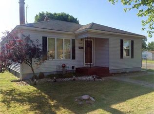 403 Leslie Ave, Wood River, IL