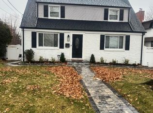631 Grant Ter, Teaneck, NJ 07666