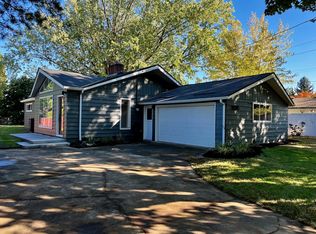 2020 NE 134th Pl, Portland, OR 97230