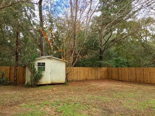 1097 Lovers Ln — Photo 13