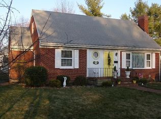 207 Robin Rd, Waynesboro, VA 22980