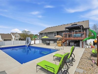 1107 NW Long Dr, Grain Valley, MO, 64029