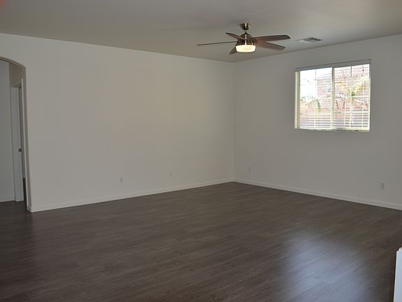5th image of 26870 N 175th Ln