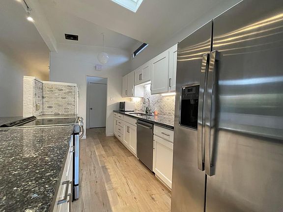4th image of 253 Tennessee Ln