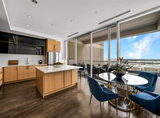 2408 Victory Park Ln APT 832, Dallas, TX 75219