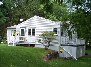 290 Moseley Rd, Fairport, NY 14450