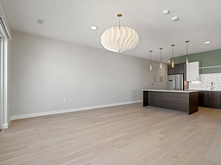 2525 Arapahoe St #301 — Photo 13